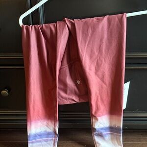 Athleta womenPink and Purple Gradient Leggings